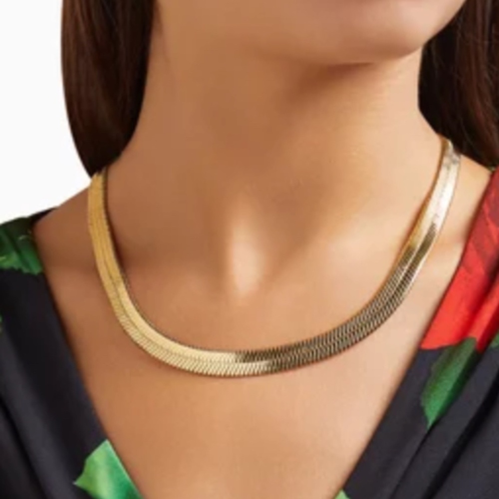 CRYSTAL HAZE Mighty Medusa Necklace in 18kt Gold-plated Brass